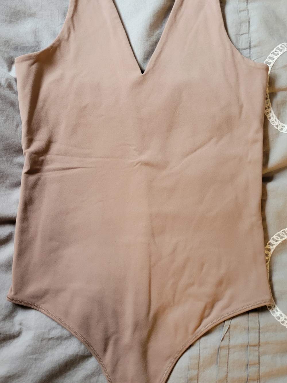 Abercrombie & Fitch Mauve Nude V-Neck Sleeveless Bodysuit